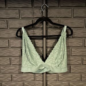 NEW. Old Navy Lace Bralette